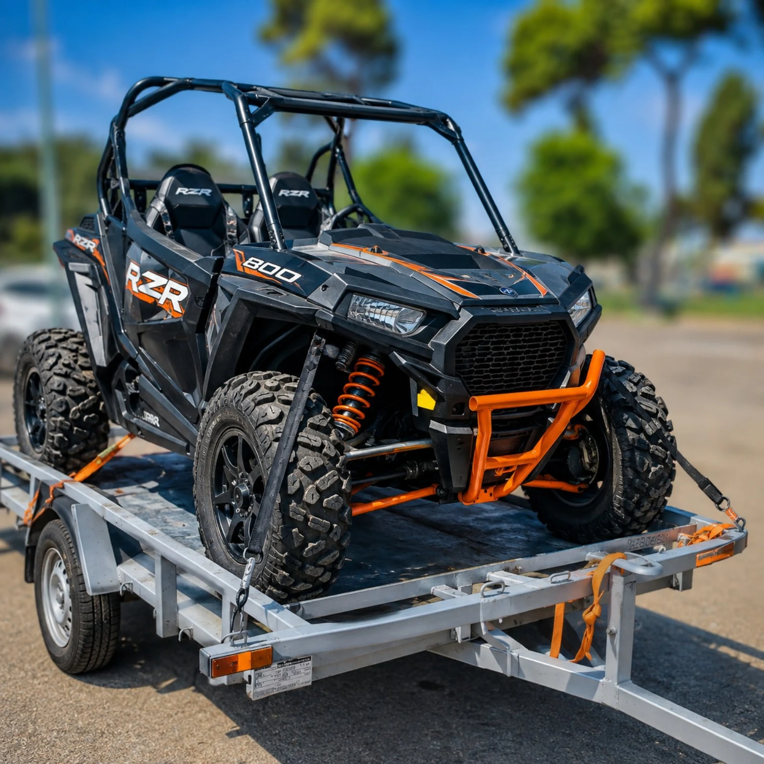 רכב שטח RZR 800 קשור על נגרר
